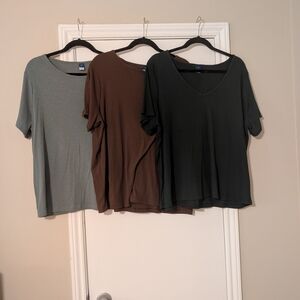 Old Navy Short Sleeve Tops - Green, Brown, Gray